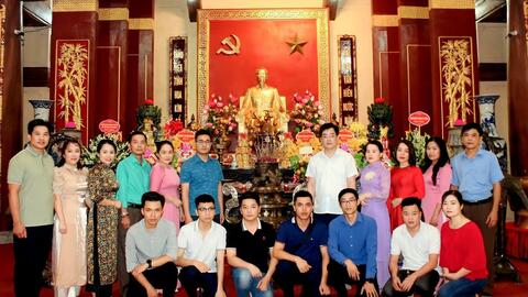 Chương trình sinh hoạt chuyên đề theo hình thức tham quan, trải nghiệm thực tế tại ATK Định Hóa, Thái Nguyên của Chi bộ Văn phòng
